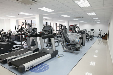 跑步机,健身车,椭圆机器材